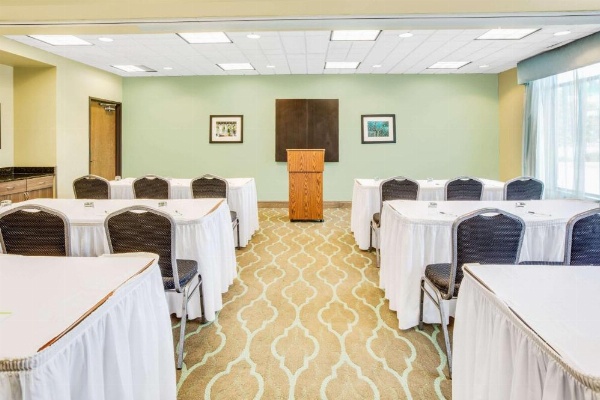 Wingate by Wyndham Bossier City image 12